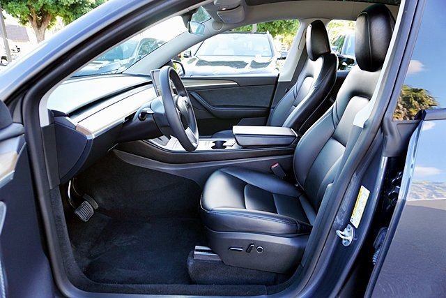 Used 2023 Tesla Model Y Long Range image 14