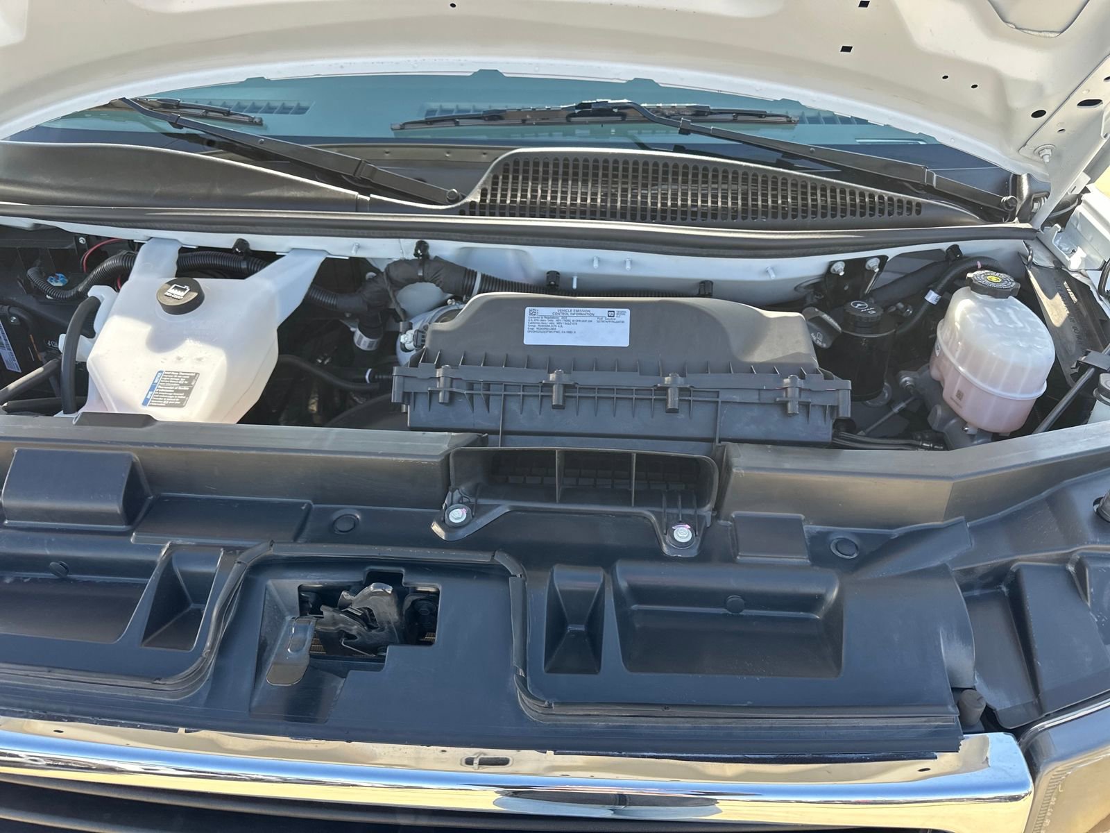 Used 2024 GMC Savana 2500 w/ Driver Convenience Package image 24