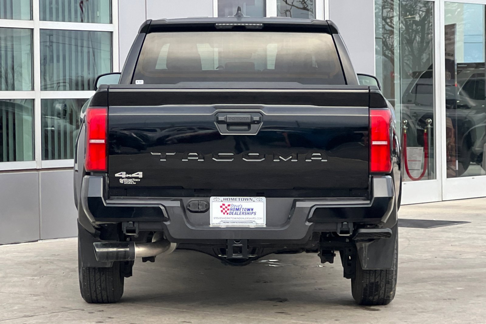 Used 2024 Toyota Tacoma SR5 image 5