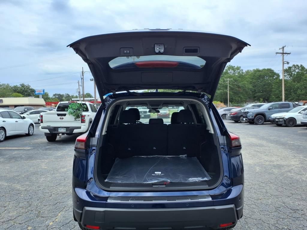 New 2026 Nissan Rogue SV image 5