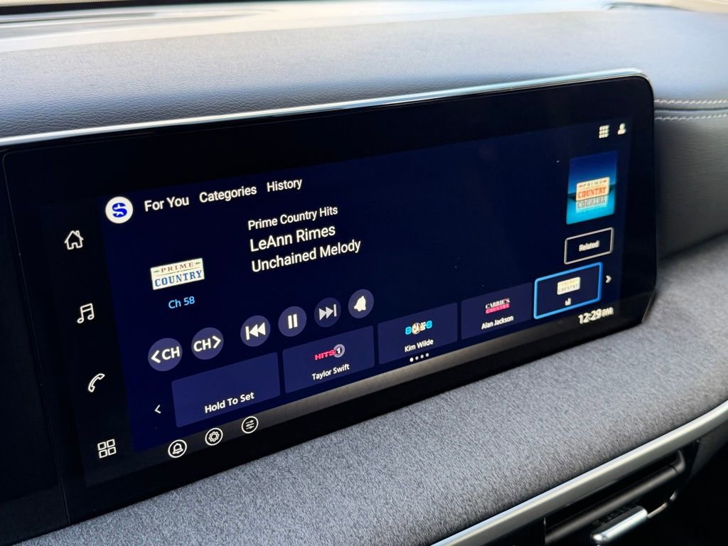 Used 2026 Nissan Kicks SV image 19