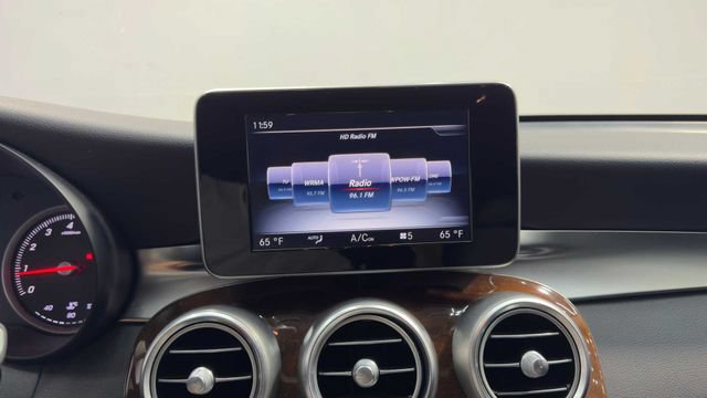 Used 2017 Mercedes-Benz GLC 300 4MATIC Coupe image 29