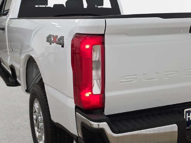 Certified 2026 Ford F250 XLT AWD/4WD image 30