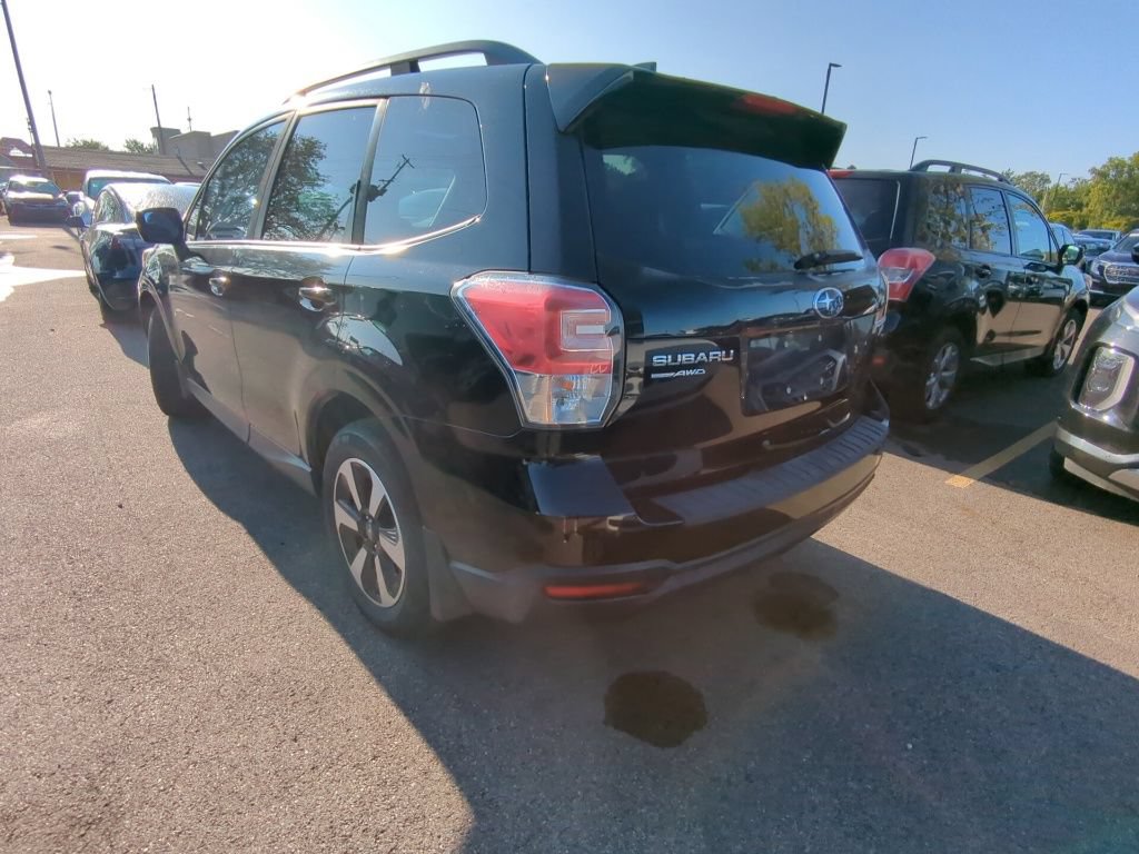 Used 2017 Subaru Forester 2.5i Premium w/ Protection Package #1 AWD/4WD image 4