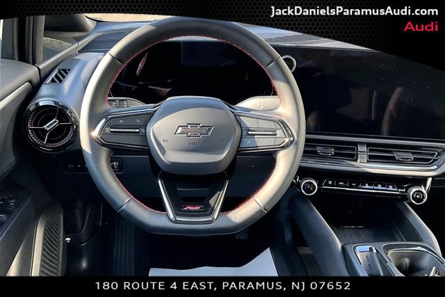 Used 2025 Chevrolet Equinox EV RS image 5