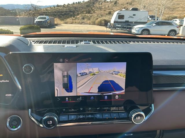 Used 2025 GMC Canyon AT4 w/ Nightfall Edition image 30