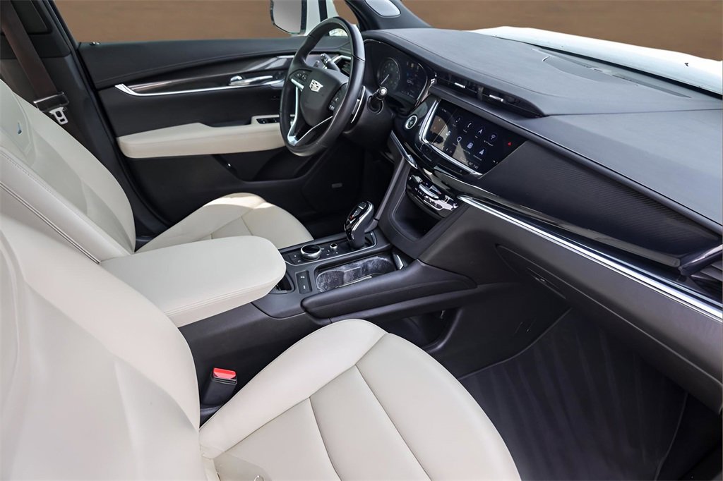 Certified 2023 Cadillac XT6 Sport w/ Technology Package image 33