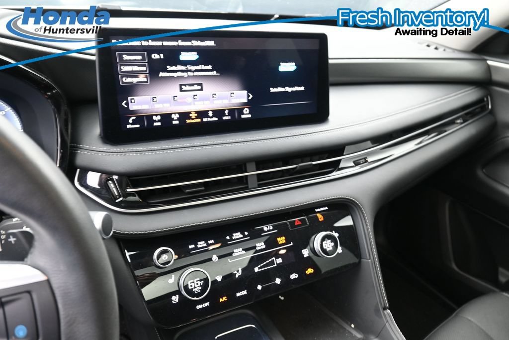 Used 2023 INFINITI QX60 Luxe w/ Cargo Package AWD/4WD image 23