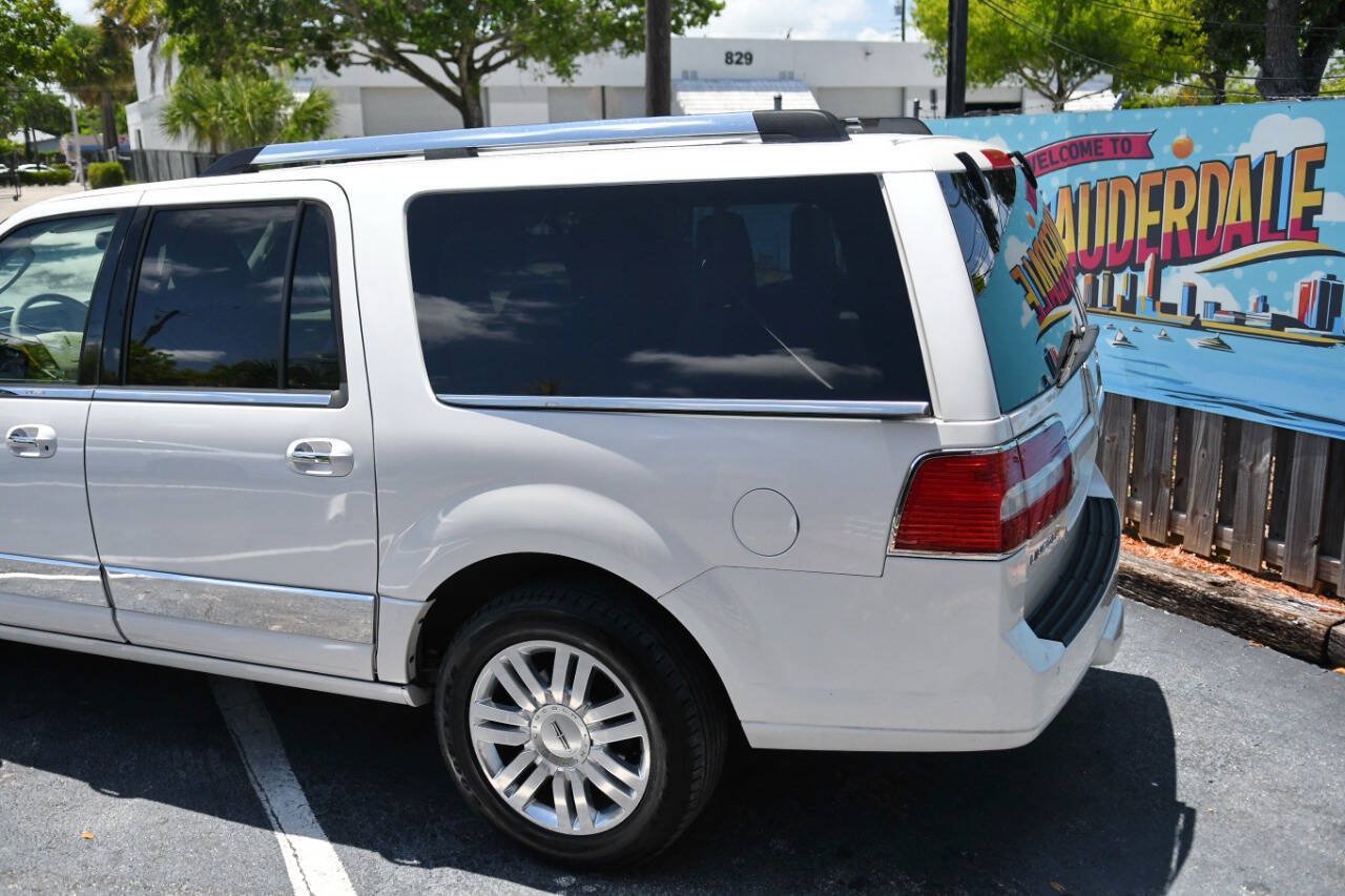 Used 2014 Lincoln Navigator L 2WD image 9