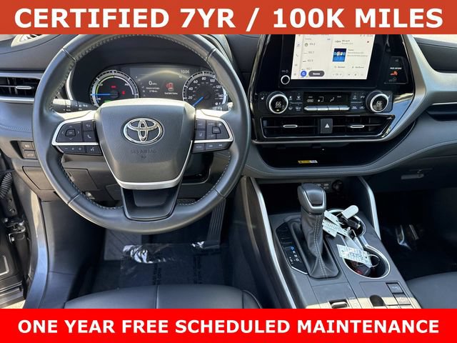 Used 2023 Toyota Highlander XLE AWD/4WD image 18