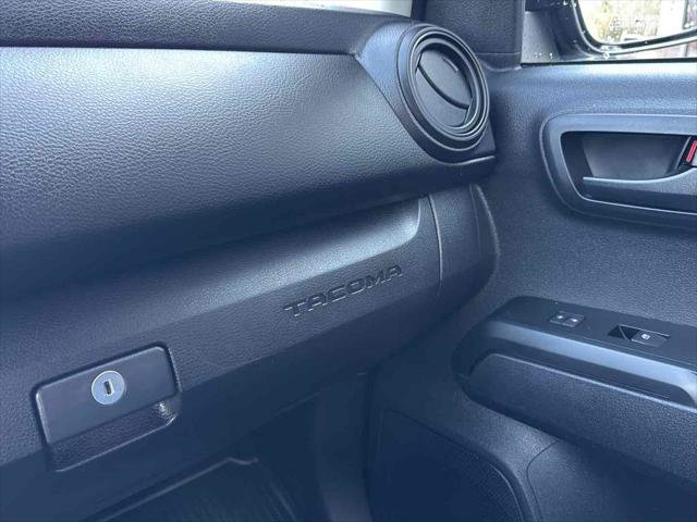 Used 2020 Toyota Tacoma SR image 28