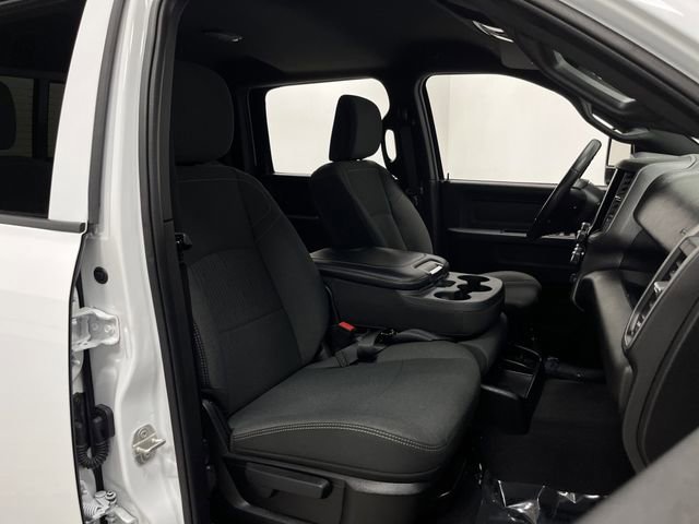 Used 2024 RAM 2500 Tradesman w/ Chrome Appearance Group image 29