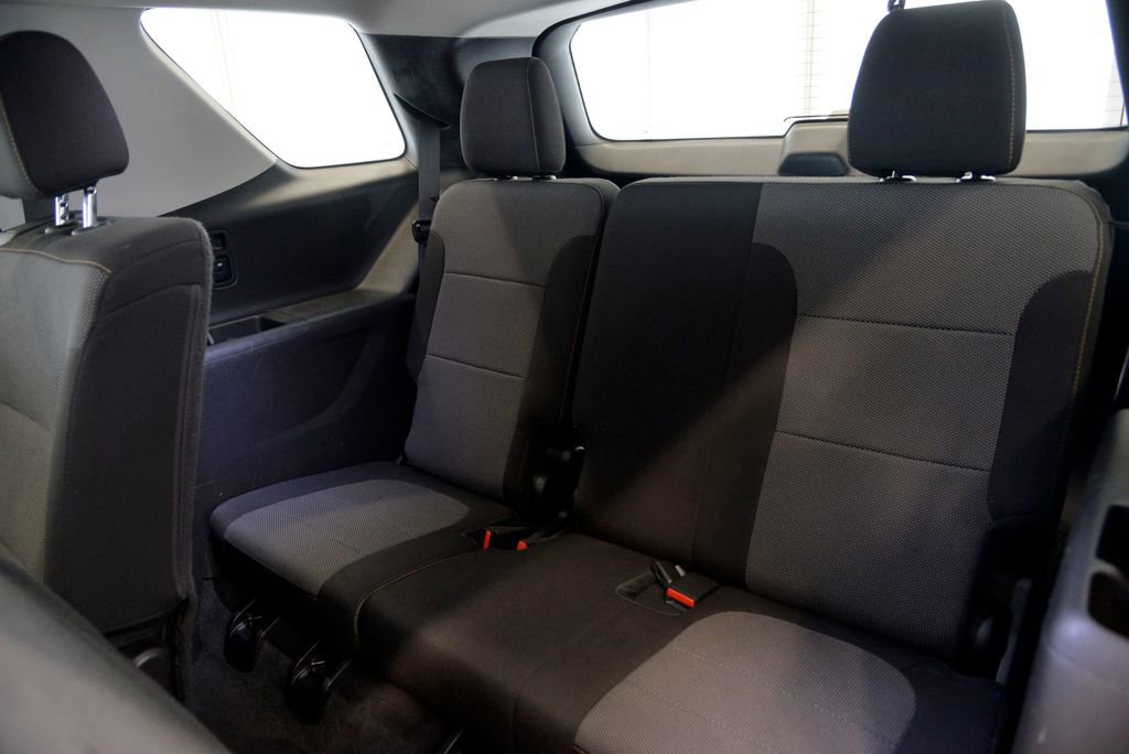 Used 2019 Chevrolet Traverse LS FWD image 28