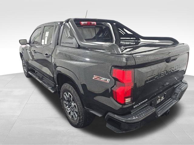 Used 2023 Chevrolet Colorado Z71 w/ Z71 Convenience Package 2 AWD/4WD image 5