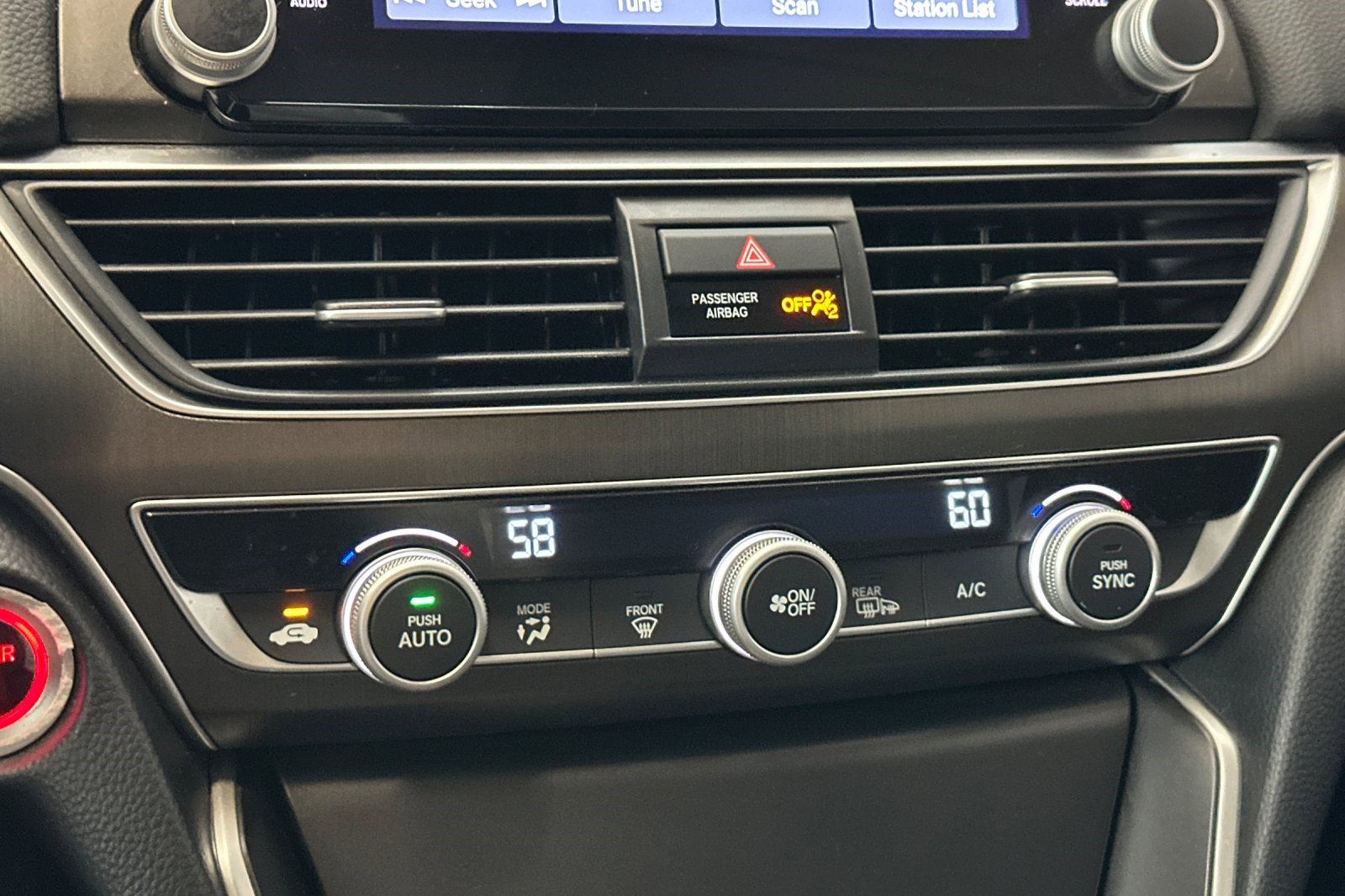 Used 2021 Honda Accord Hybrid image 18