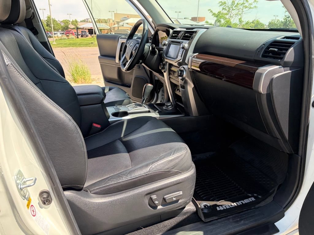 Used 2018 Toyota 4Runner Limited AWD/4WD image 26
