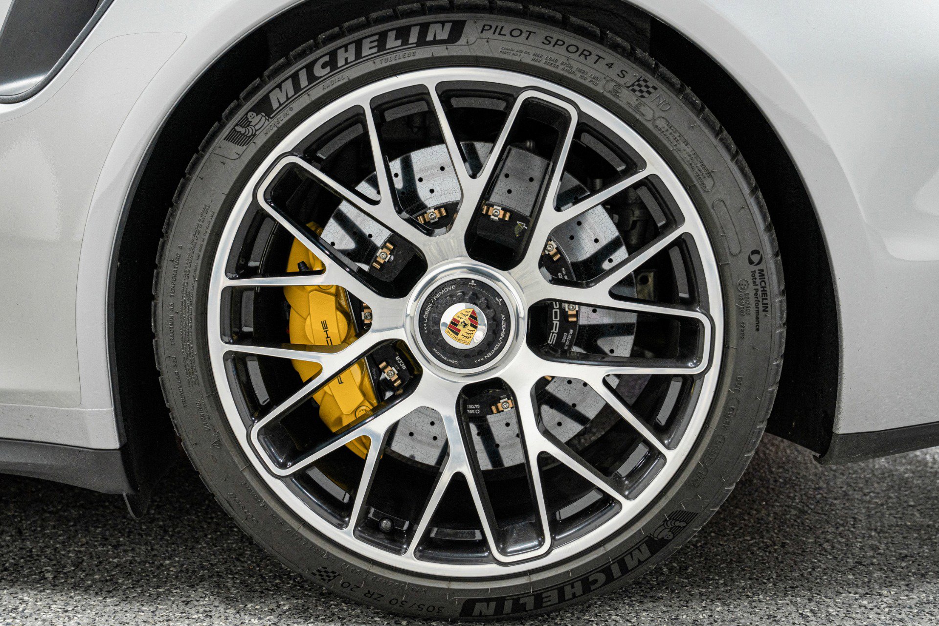 Used 2016 Porsche 911 Turbo S image 10