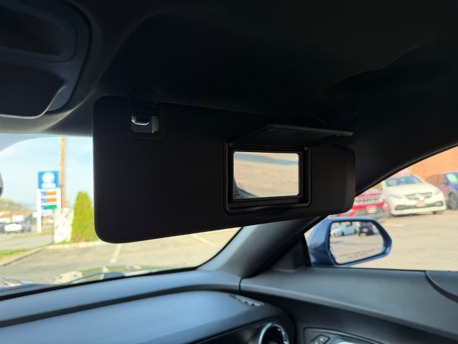 Used 2021 Chevrolet Camaro LT RWD image 33