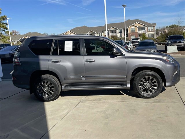 Used 2017 Lexus GX 460 image 5