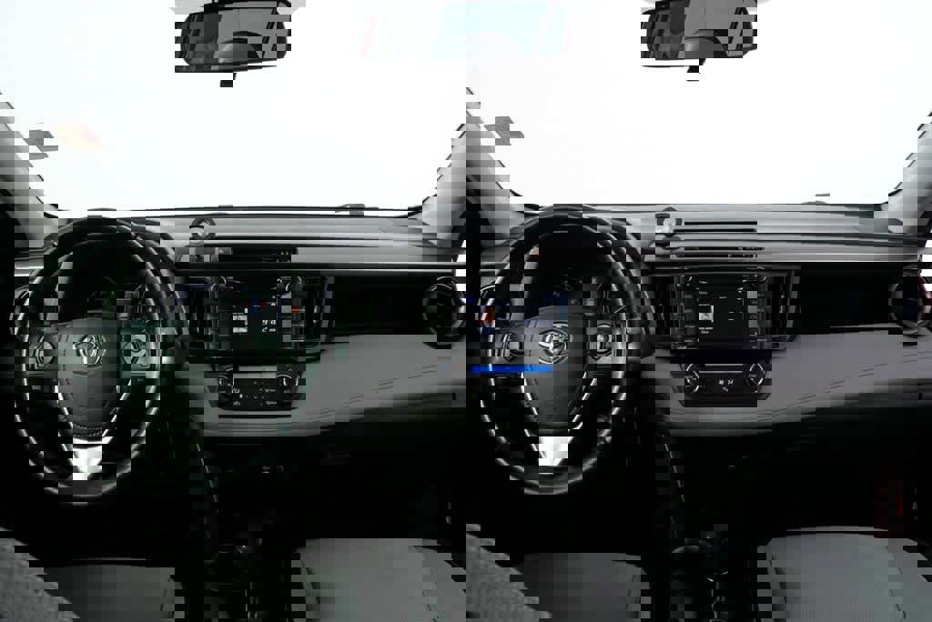 Used 2017 Toyota RAV4 XLE image 20