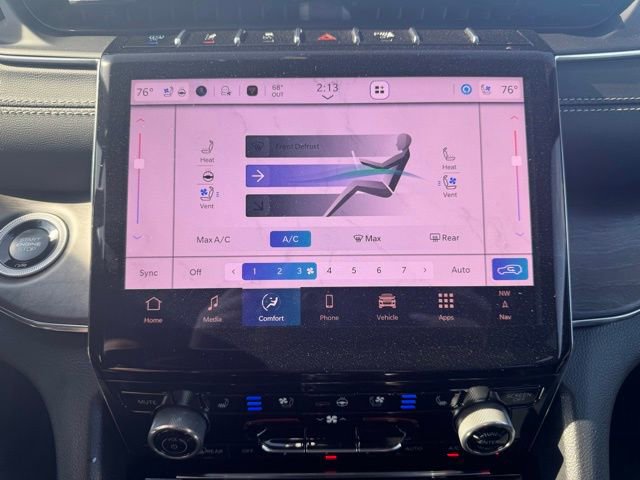 Certified 2025 Jeep Grand Cherokee Overland image 32