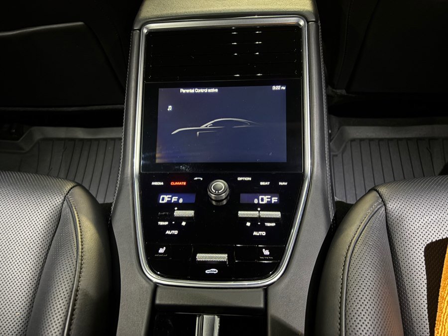 Used 2017 Porsche Panamera 4S w/ Sport Package image 20