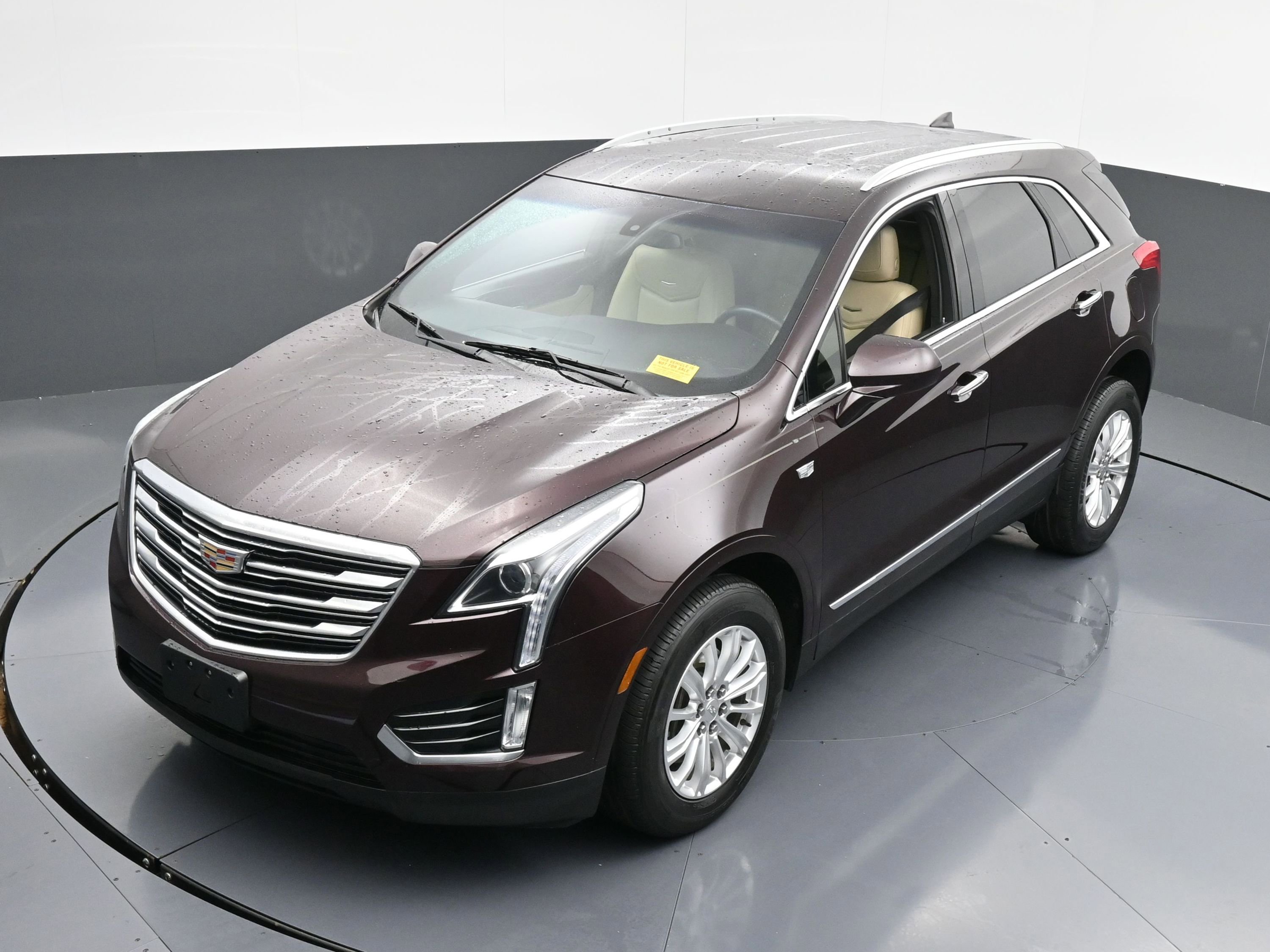 Used 2018 Cadillac XT5 FWD image 31
