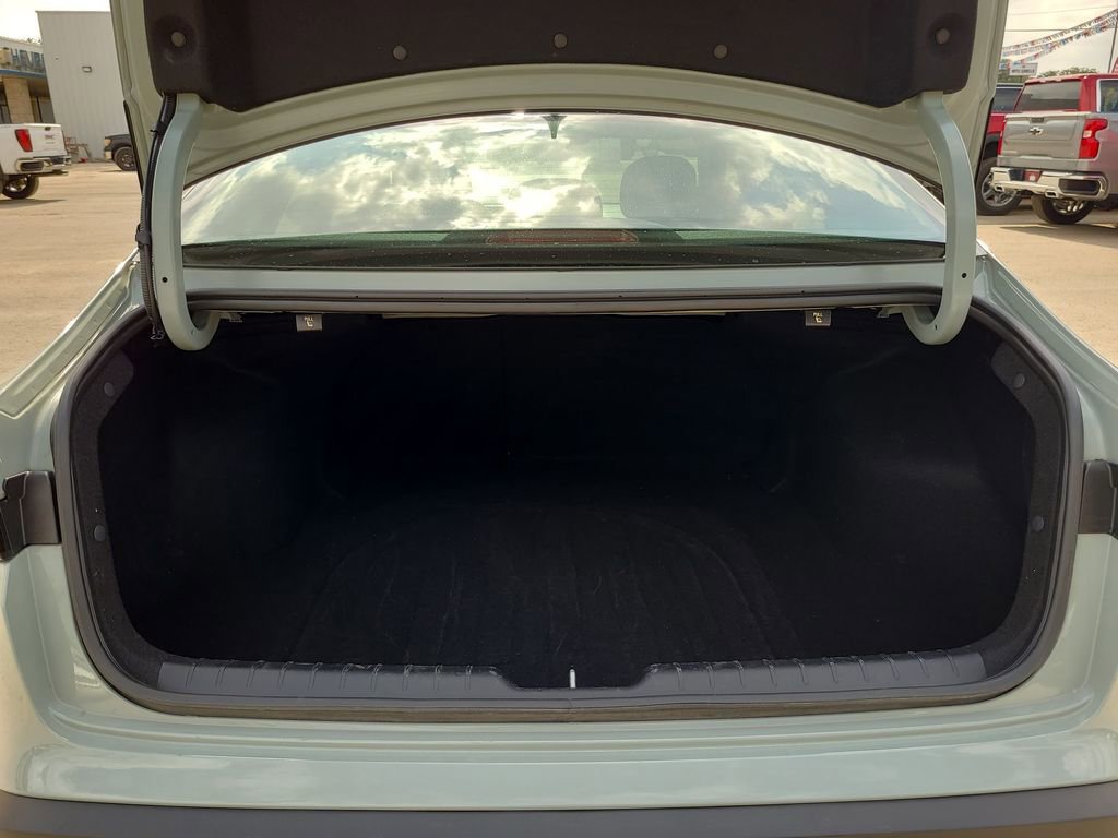 Used 2025 Kia K4 LXS FWD image 27