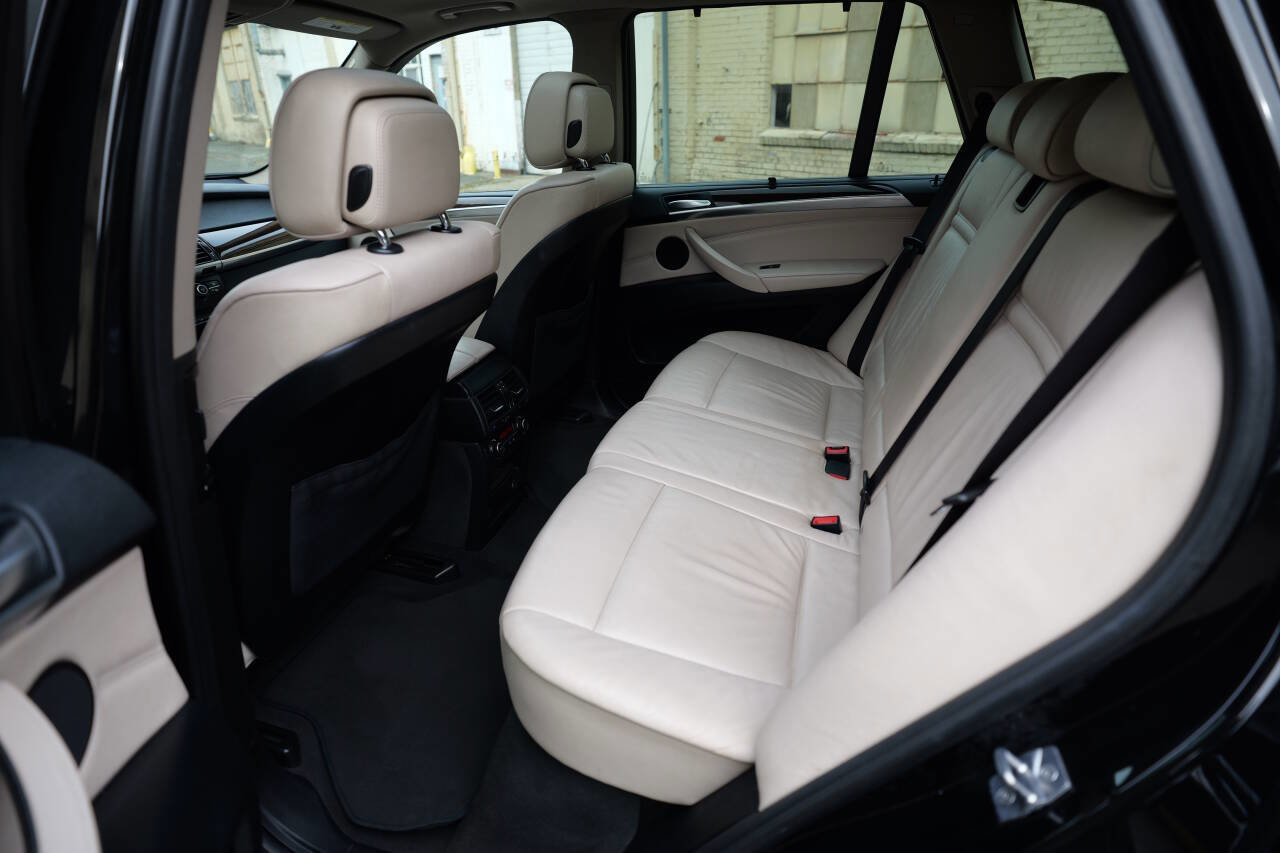 Used 2011 BMW X5 xDrive35i image 49