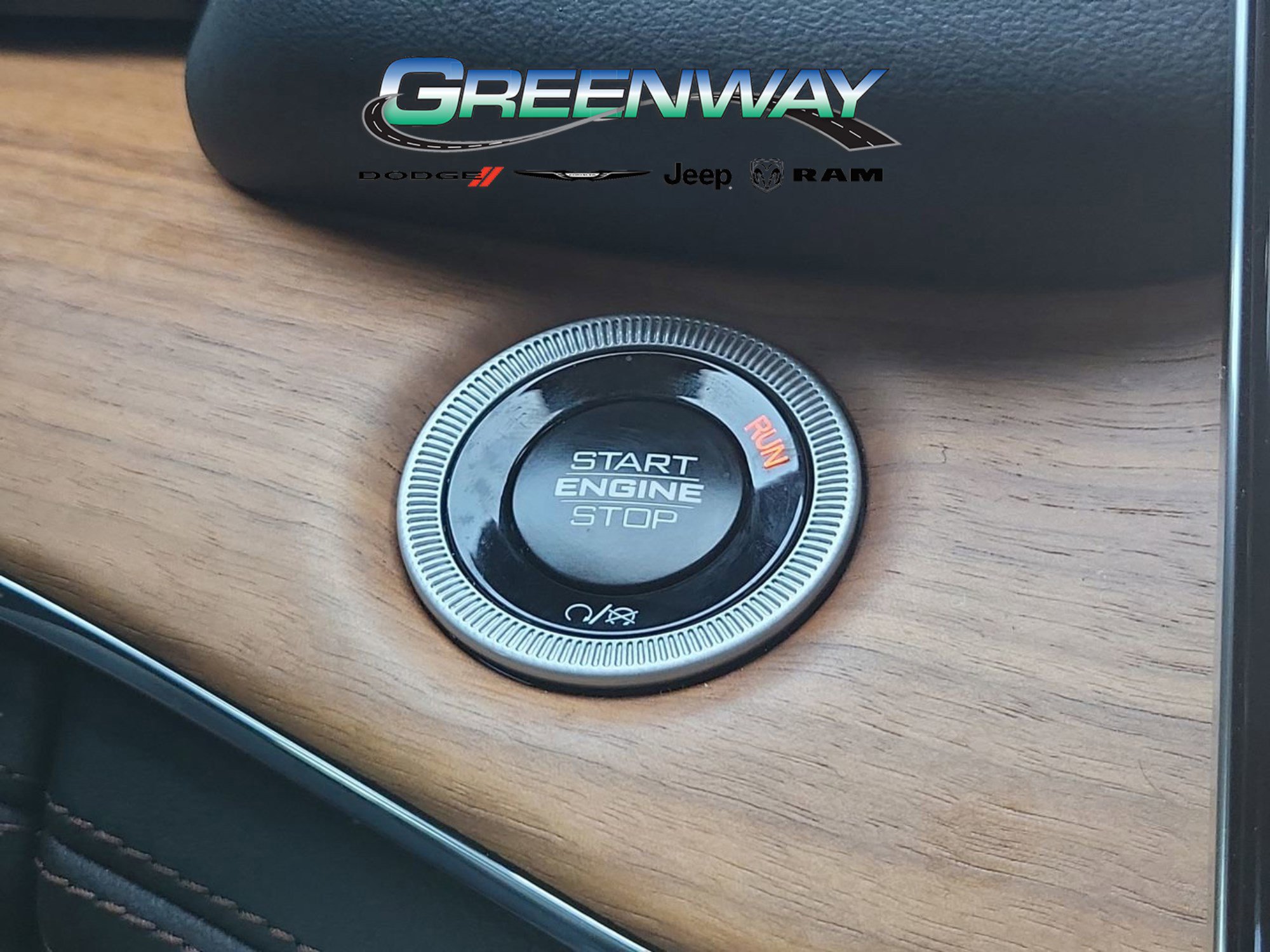 Used 2024 Jeep Grand Cherokee Summit image 31