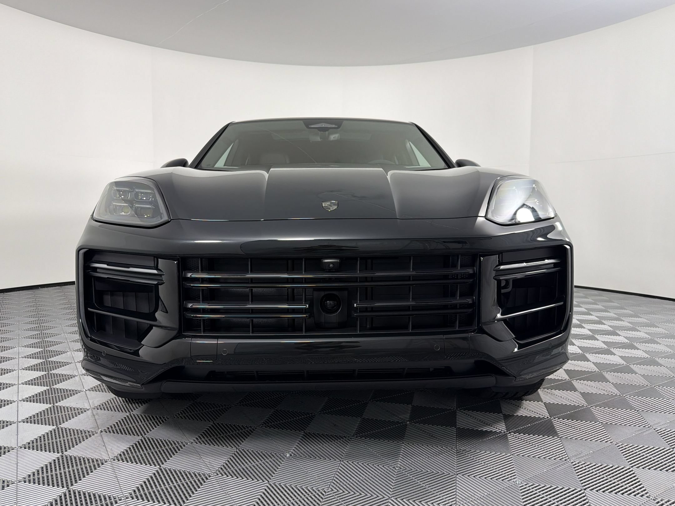 New 2026 Porsche Cayenne Turbo AWD/4WD image 13