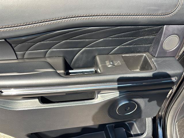Certified 2020 Ford Expedition Platinum AWD/4WD image 17