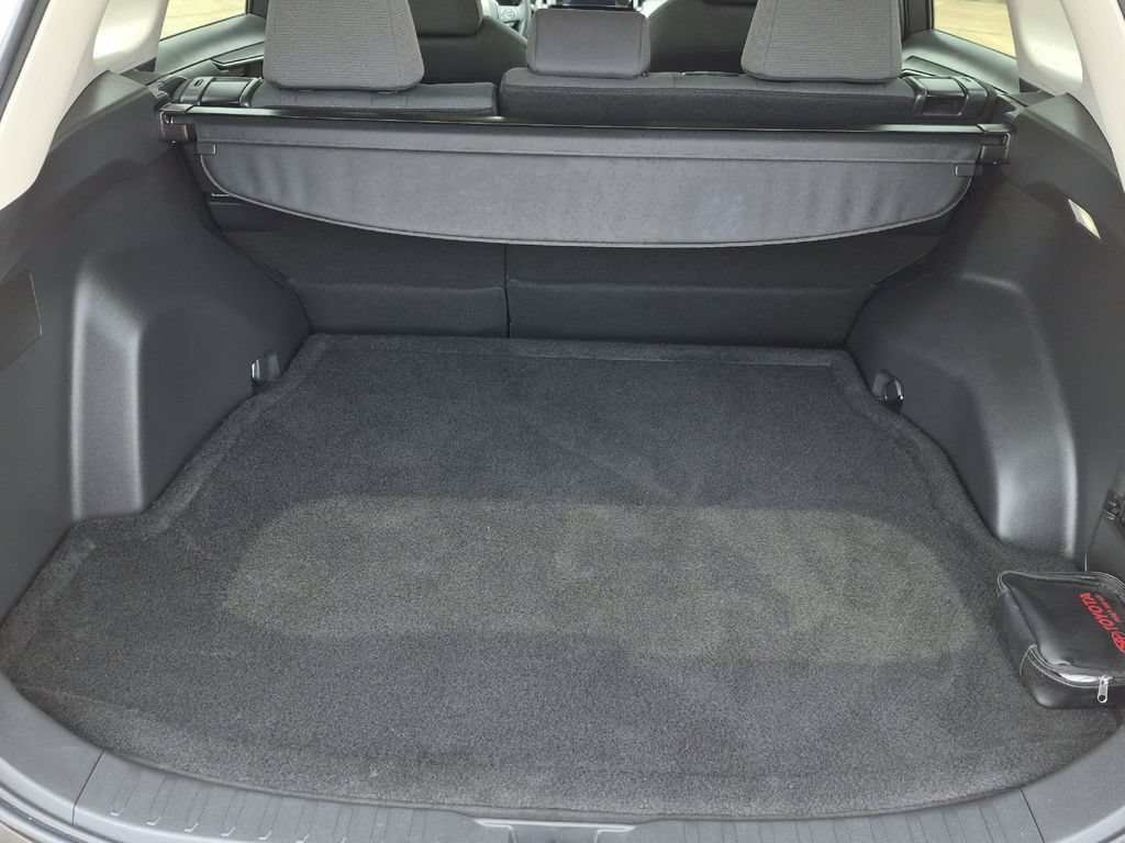Certified 2023 Toyota RAV4 XLE w/ Convenience Package FWD image 15