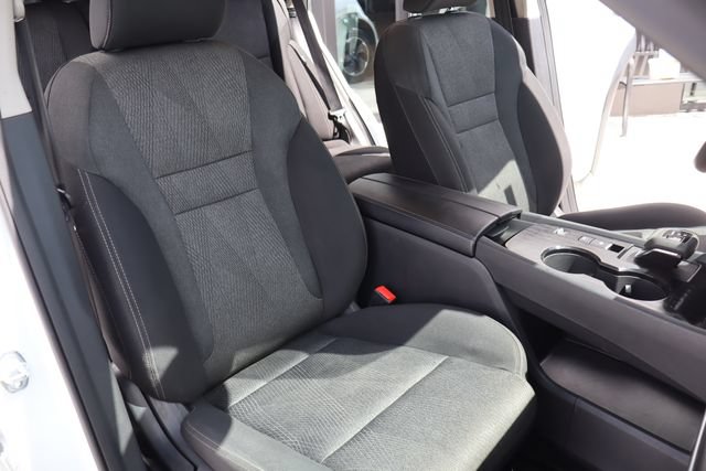 Used 2024 Nissan Rogue SV FWD image 12