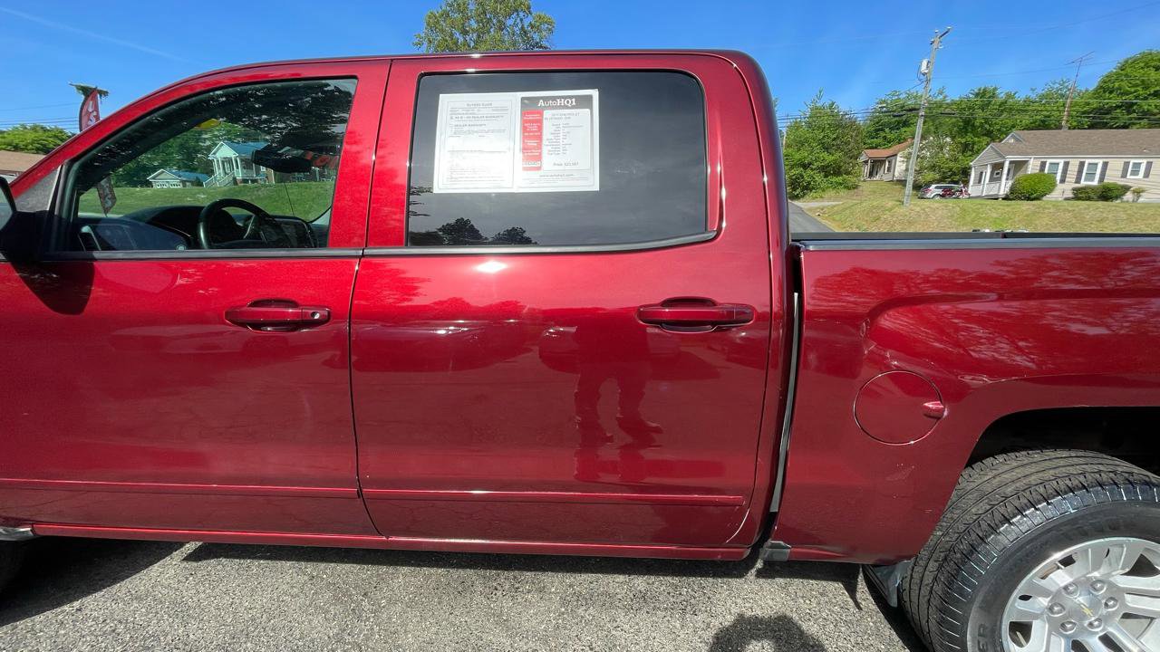 Used 2017 Chevrolet Silverado 1500 LT w/ All Star Edition AWD/4WD image 4