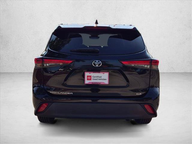 Used 2022 Toyota Highlander XLE FWD image 6