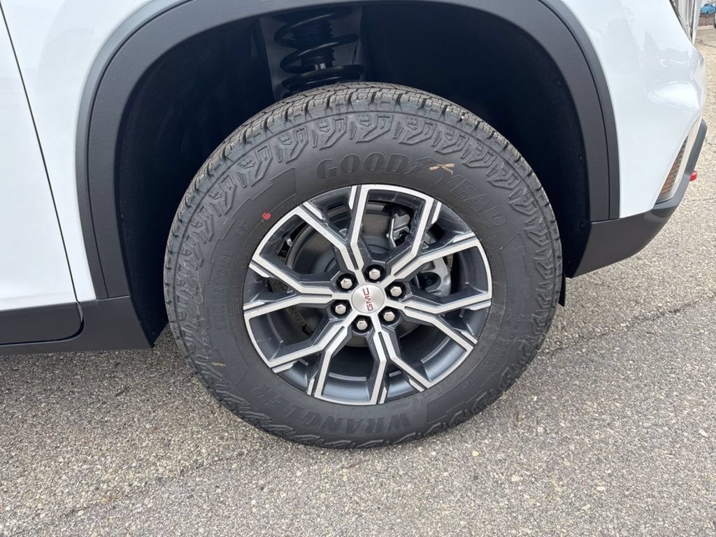New 2026 GMC Acadia AT4 w/ Luxury Package AWD/4WD image 11