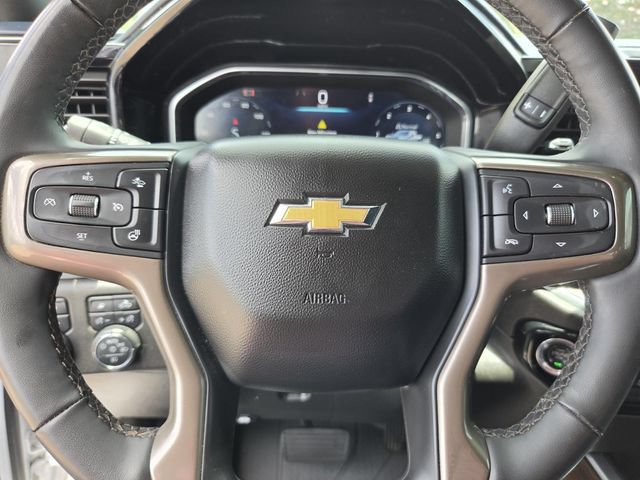 Used 2024 Chevrolet Silverado 3500 High Country w/ Technology Package AWD/4WD image 5
