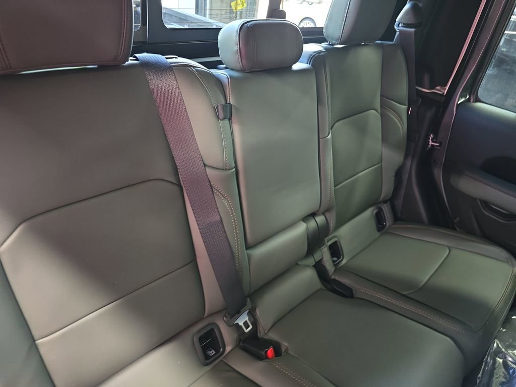 New 2026 Jeep Gladiator Mojave AWD/4WD image 11