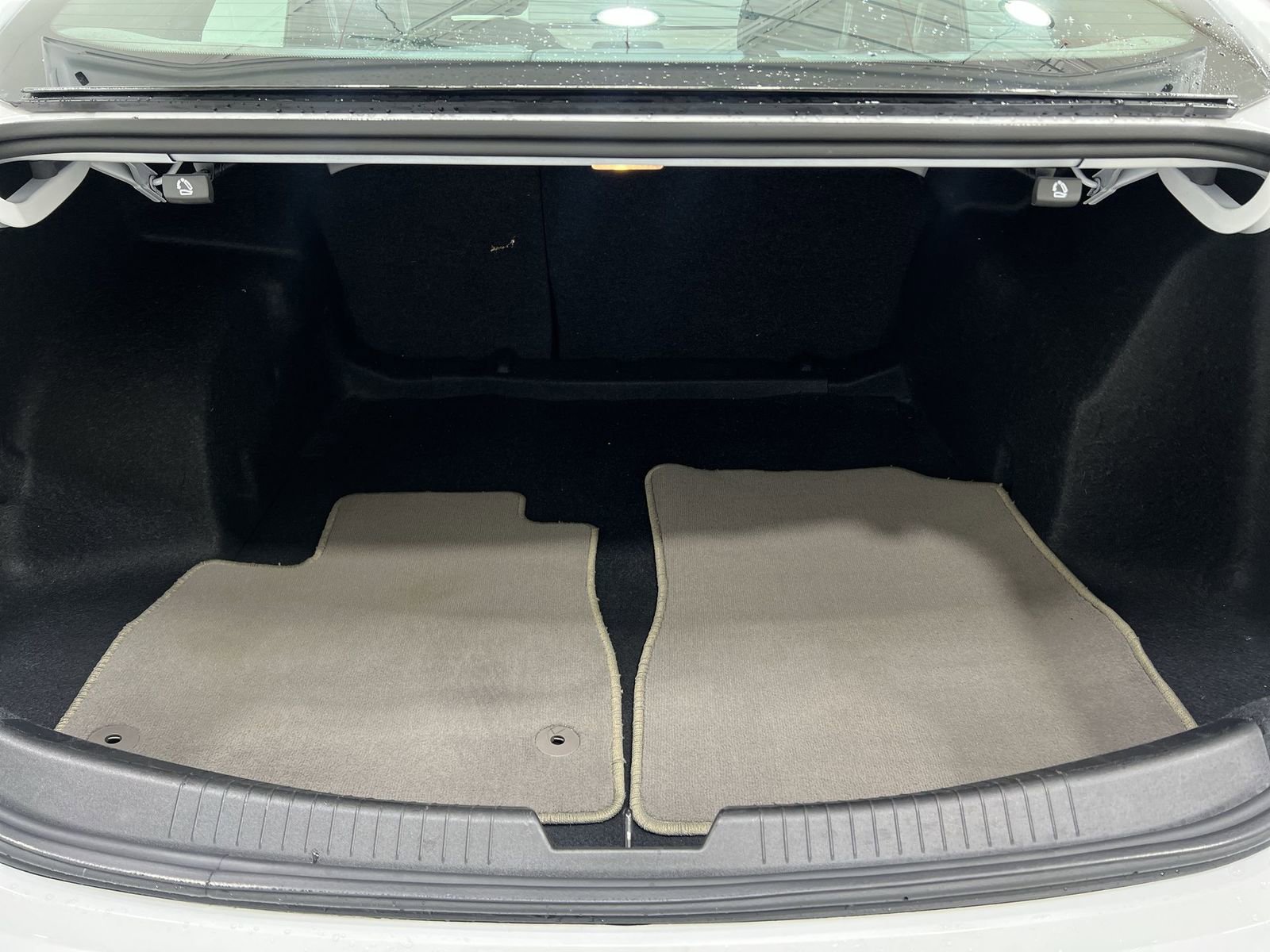 Used 2024 Chevrolet Malibu LT image 22