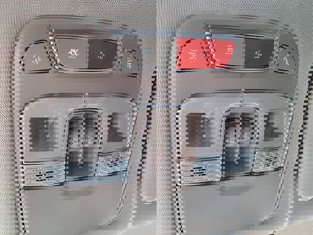 Used 2024 Kia Telluride SX image 20