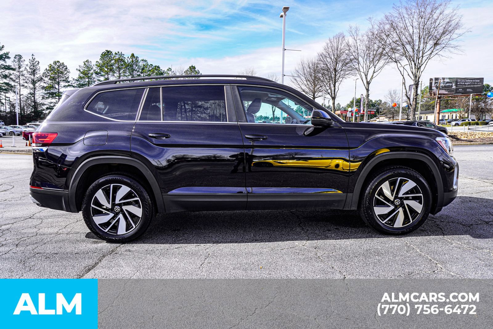 Used 2025 Volkswagen Atlas SE image 11