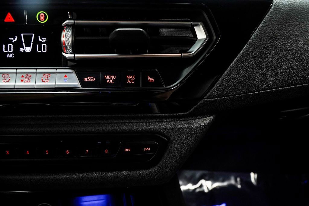 Used 2023 BMW Z4 M40i w/ Premium Package image 23