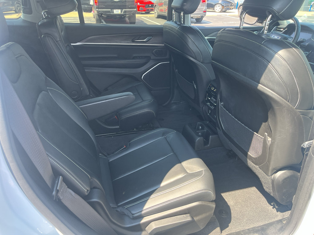 Used 2021 Jeep Grand Cherokee L Limited AWD/4WD image 27