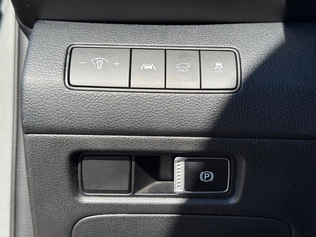 Used 2023 Hyundai Santa Fe SEL image 23