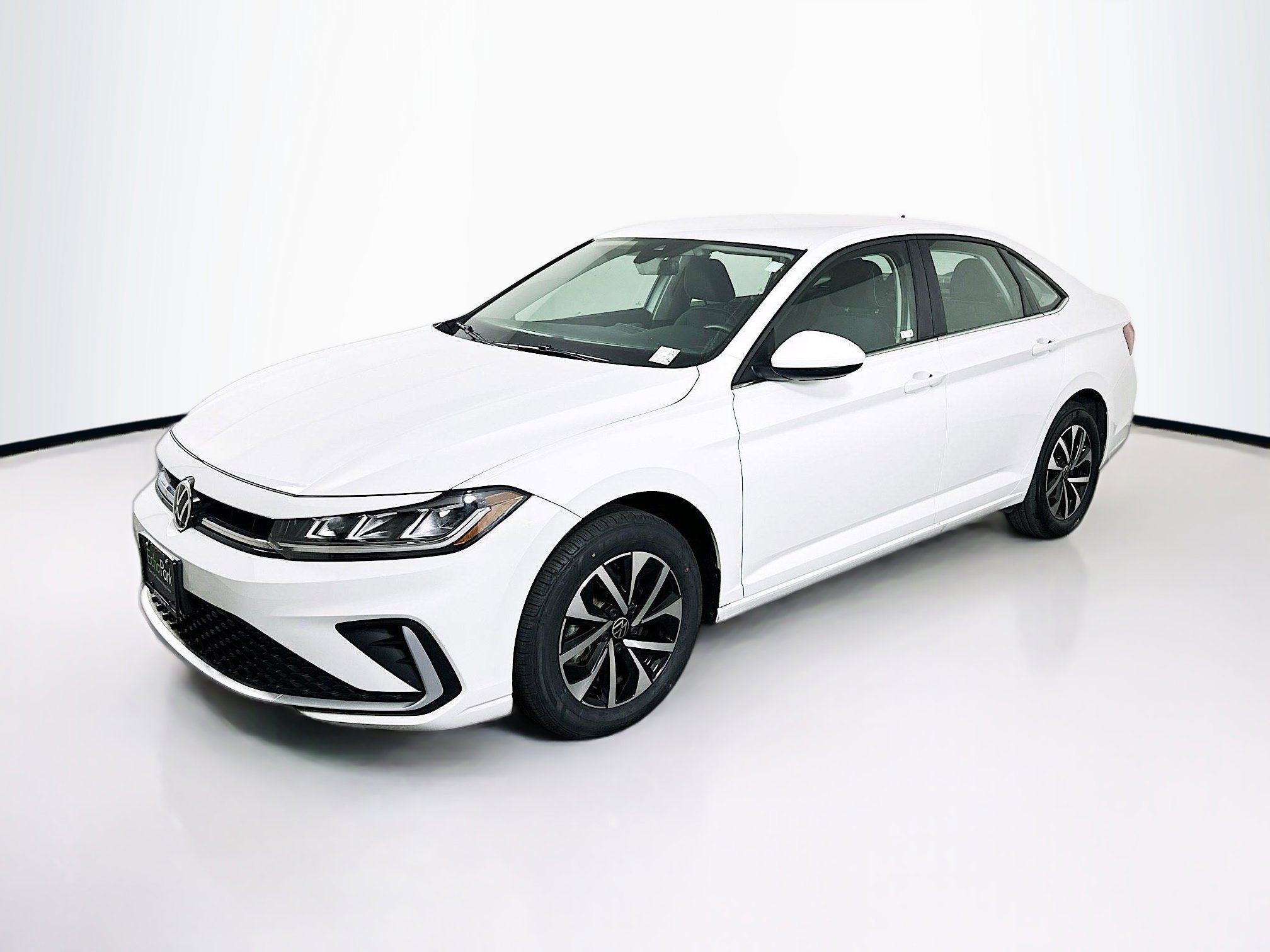 Used 2025 Volkswagen Jetta S image 3