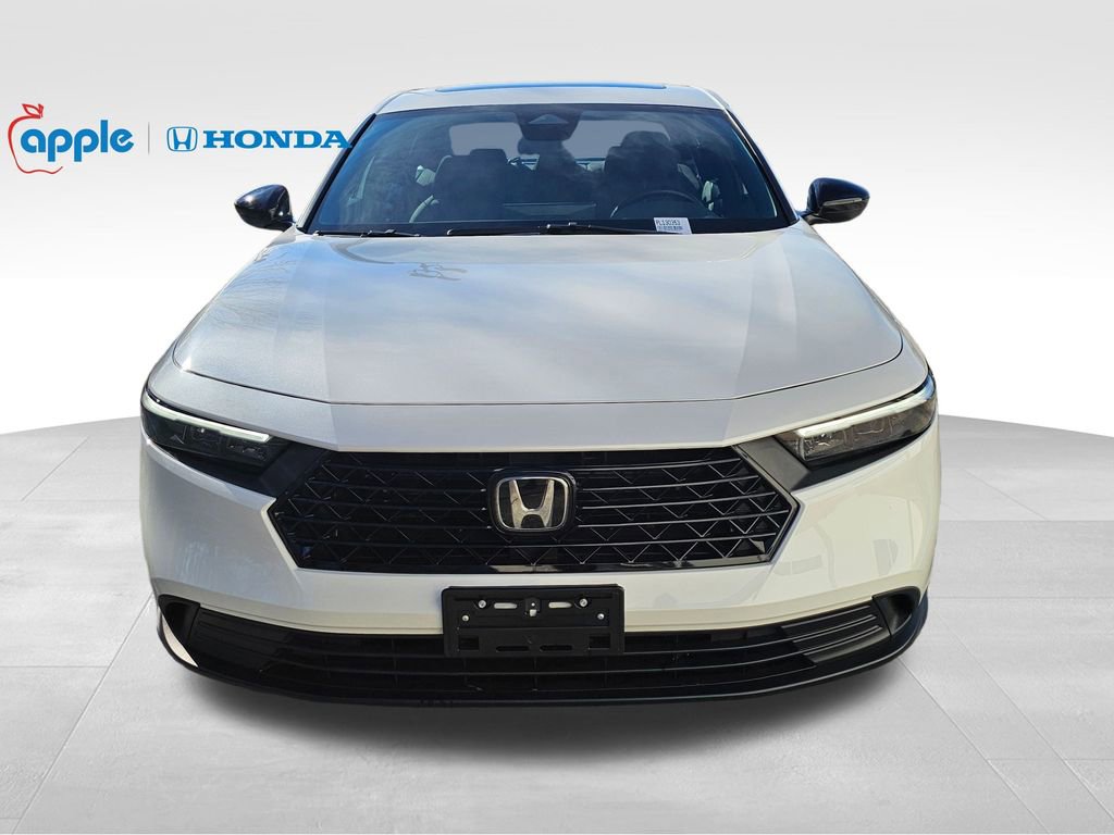 Used 2025 Honda Accord Sport image 2