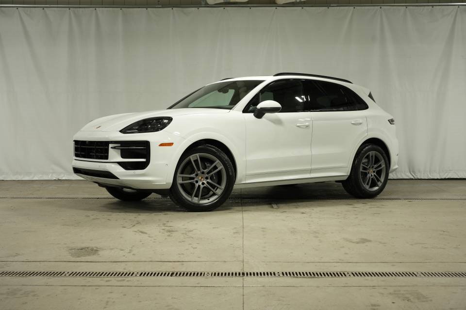 Certified 2025 Porsche Cayenne