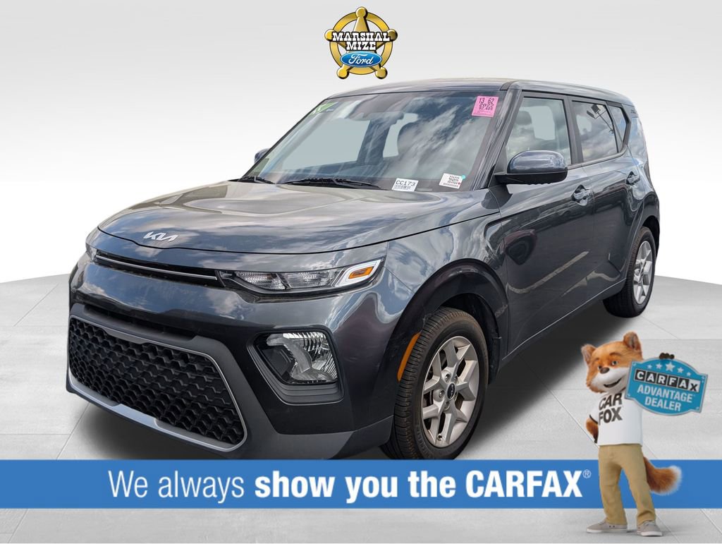 Used 2022 Kia Soul LX w/ Technology Package FWD image 1