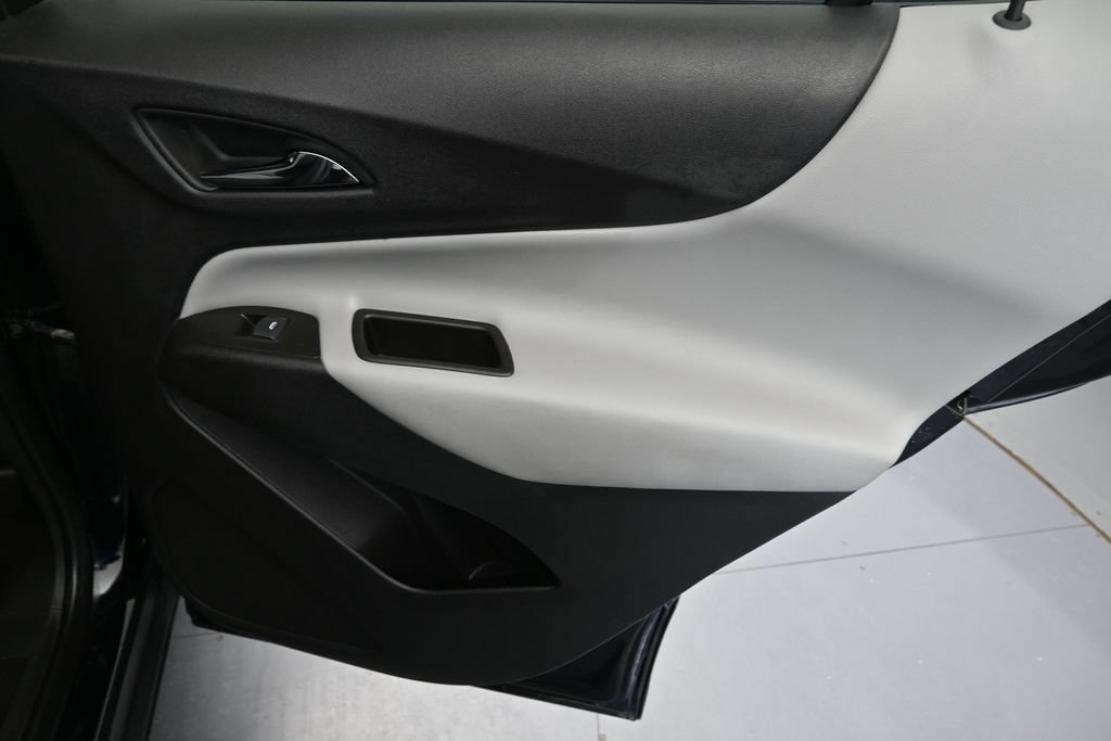 Used 2024 Chevrolet Equinox LS AWD/4WD image 23